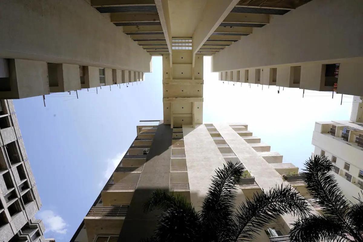 7 Seasons Palm Suite With Sky Orbit, Balcony, Swimming Pool, Wifi, Playground Rajkot Εξωτερικό φωτογραφία